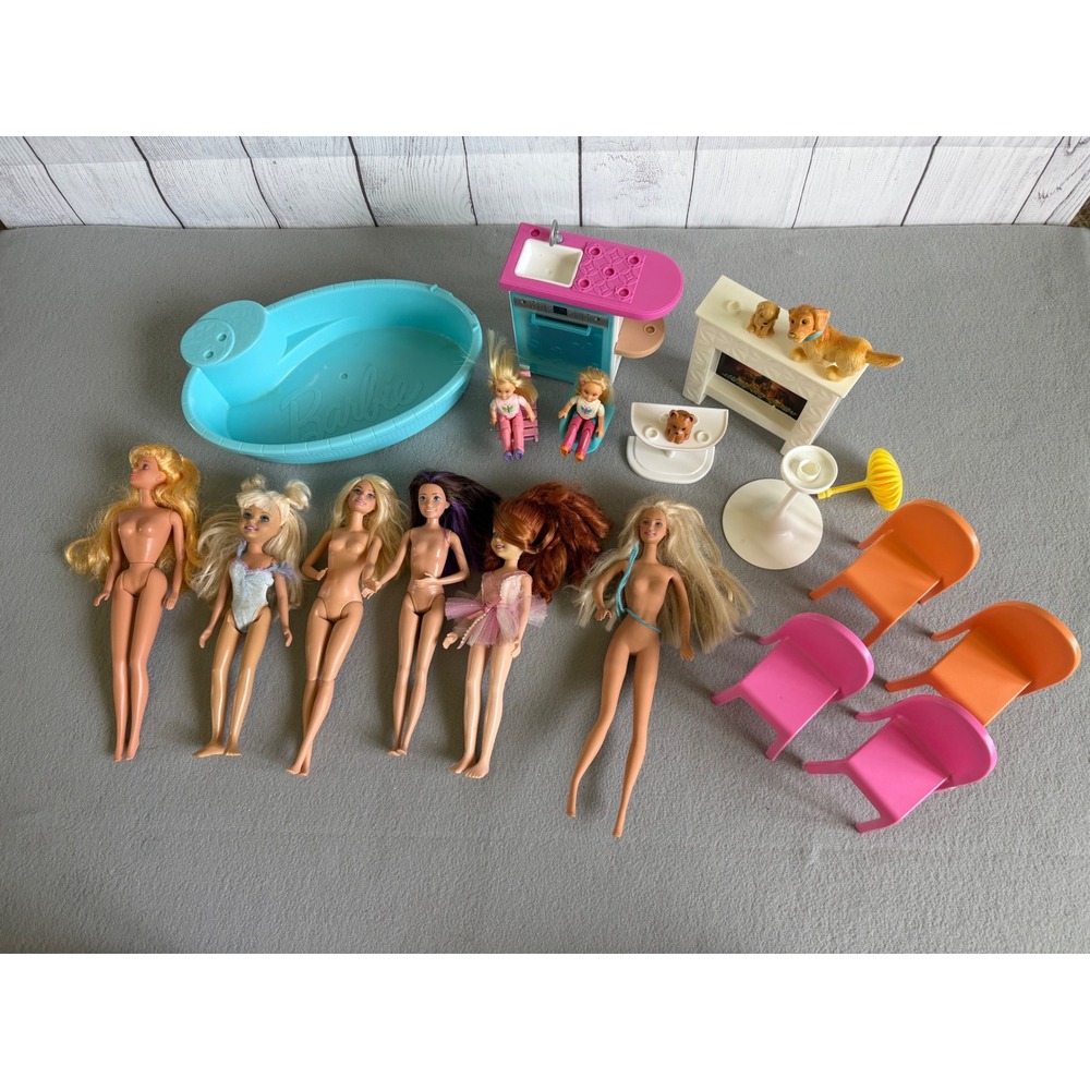 Mattel Barbie Doll Furniture Lot Bathtub Kitchen Fireplace Dogs Chelsea Stacie
